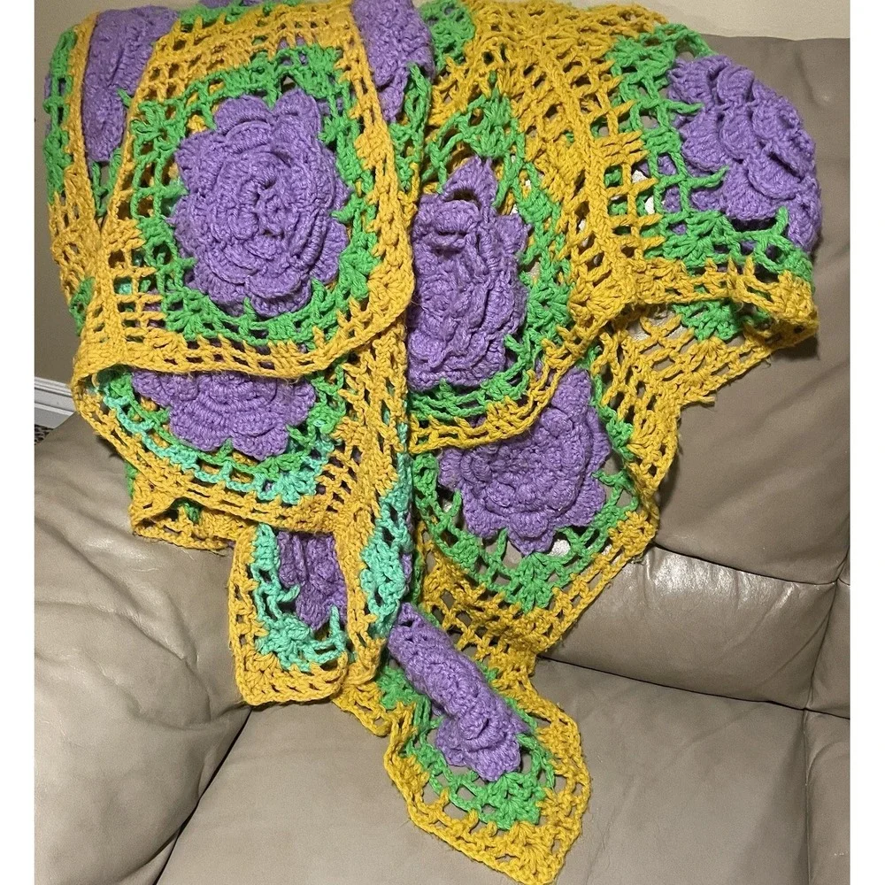 Handmade Crochet Knit Sofa Throw Granny Blanket 3D Afghan Roses Floral Cottage